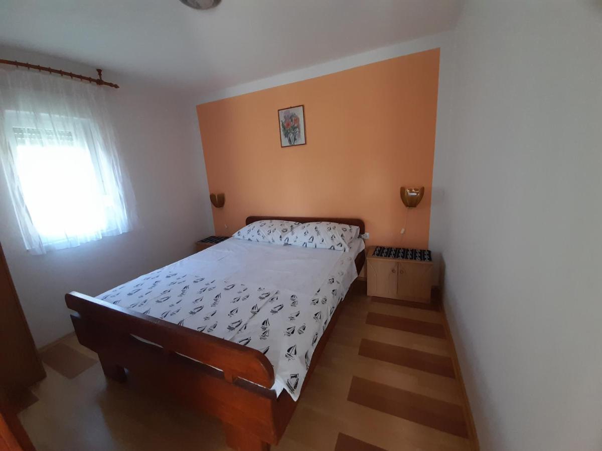 Apartman Pilcik Apartment Vir Exterior photo